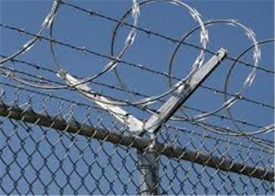 6 Untai 45 ° Lengan Kawat Barb Untuk Pagar Chain Link