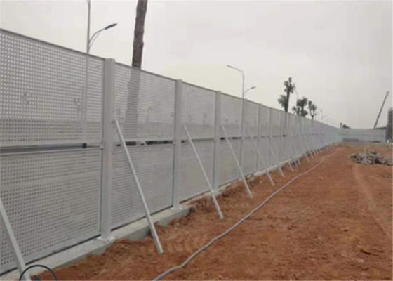Pagar Panel Mesh Logam Berlubang Galvanis Untuk Kaca Depan dalam Konstruksi